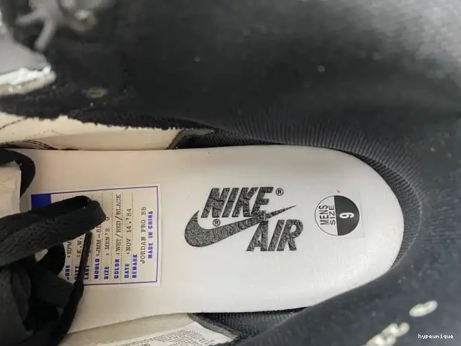 HYPE (2023) High Black BQ4422-001 White Jordan 85 1 Retro 0328